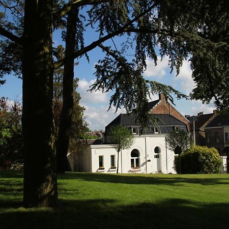 Gite De La Conciergerie Du Cheval Blanc Luttre Exterior foto