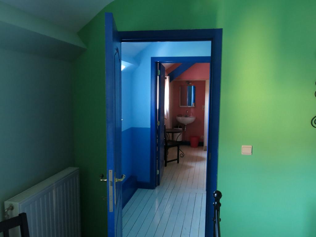 Gite De La Conciergerie Du Cheval Blanc Luttre Quarto foto