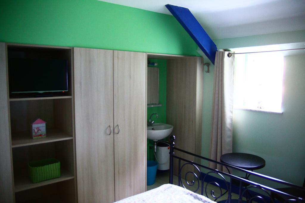 Gite De La Conciergerie Du Cheval Blanc Luttre Quarto foto